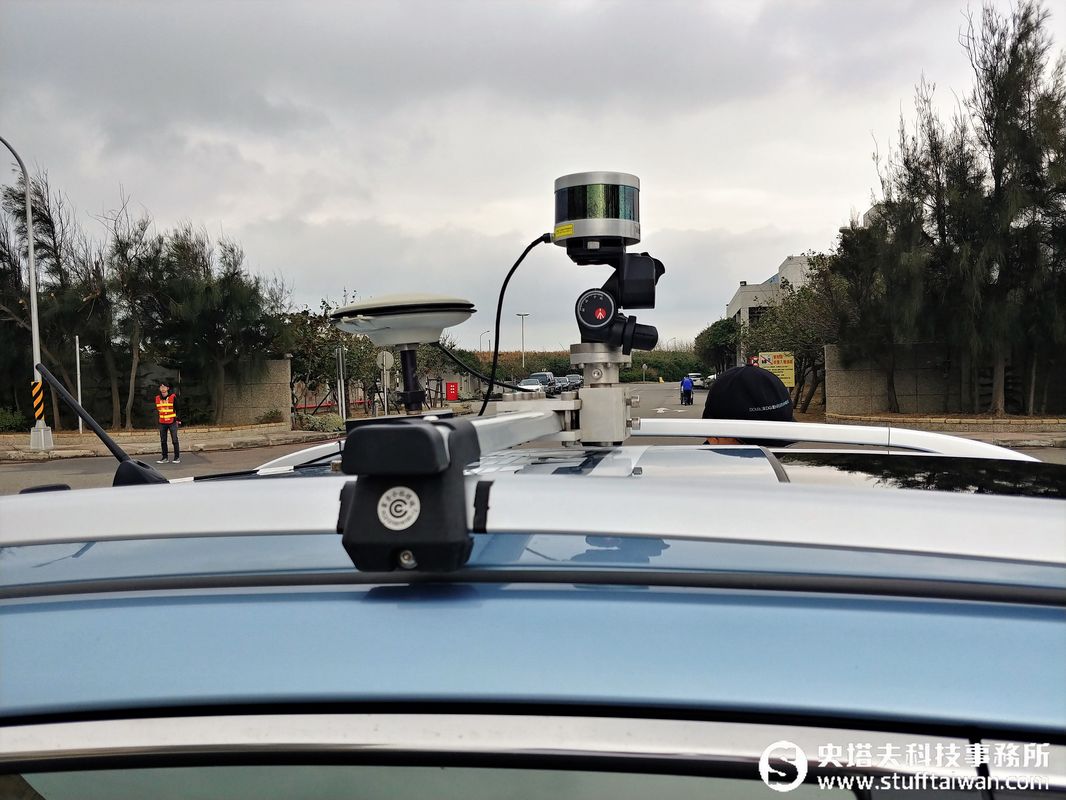 手機一按無人車自動載你到定點!ARTC展示自駕車雙模式