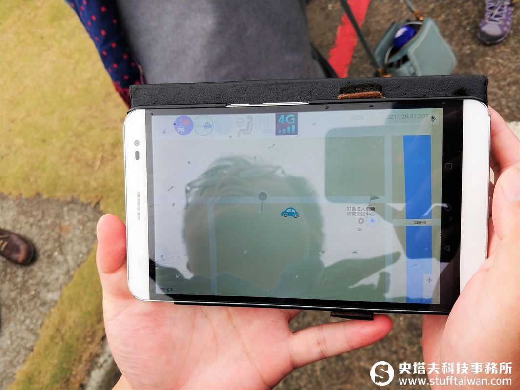 手機一按無人車自動載你到定點!ARTC展示自駕車雙模式